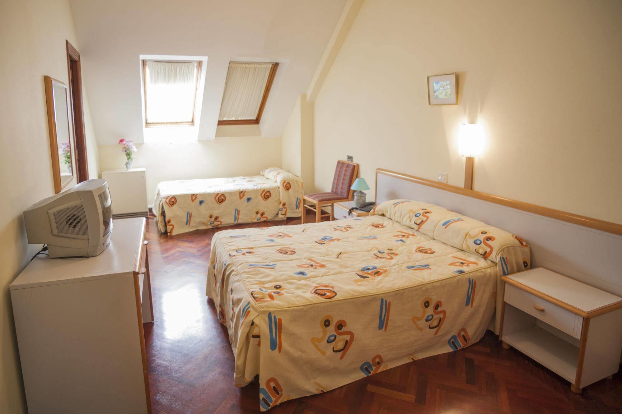 Hotel Cristal 1 A Coruña Εξωτερικό φωτογραφία