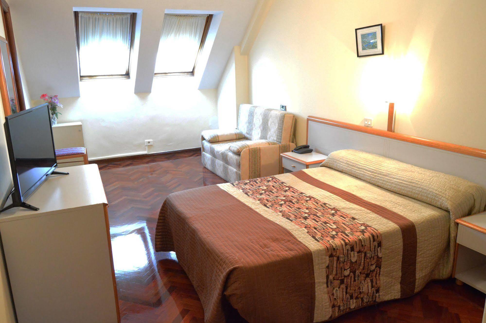 Hotel Cristal 1 A Coruña Εξωτερικό φωτογραφία