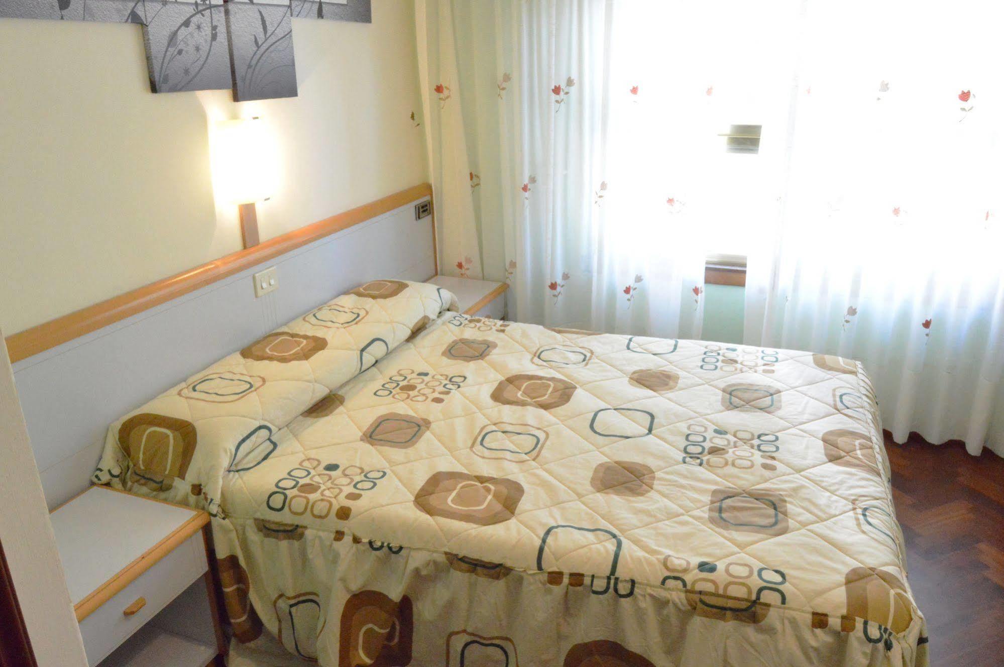 Hotel Cristal 1 A Coruña Εξωτερικό φωτογραφία