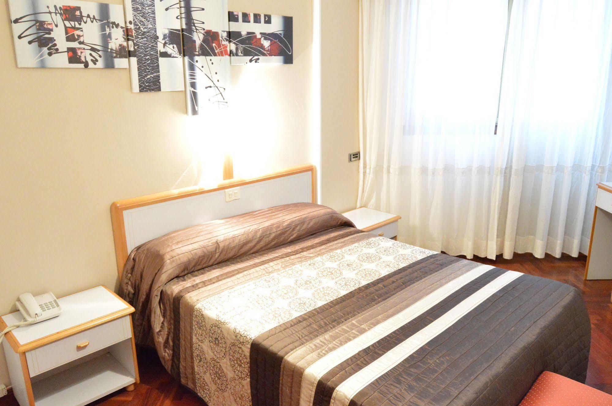 Hotel Cristal 1 A Coruña Εξωτερικό φωτογραφία